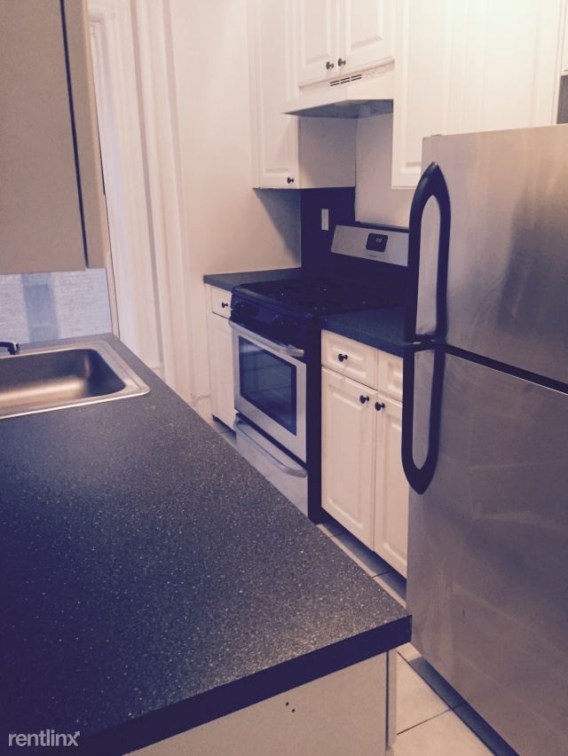Building Photo - 2 br, 1 bath  - 245 W 13th St
