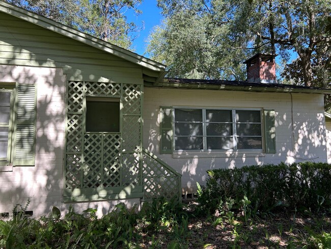 Foto del edificio - Mid Century close to the Duck Pond