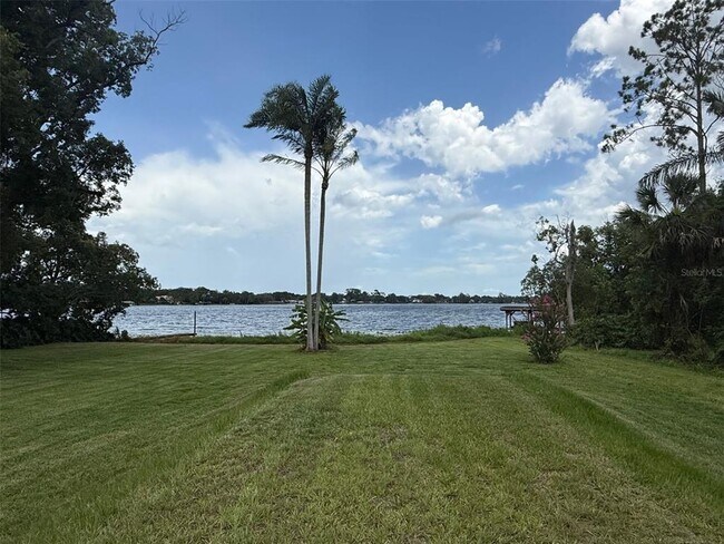 Foto del edificio - 1441 Balmy Beach Dr
