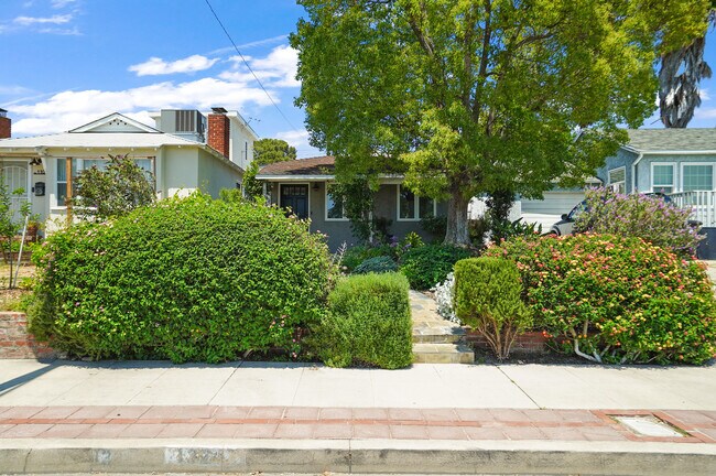 Foto del edificio - 1324 N Whitnall Hwy