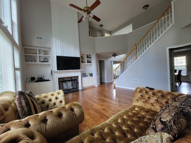 Living Room - 5206 Amberden Hall Dr