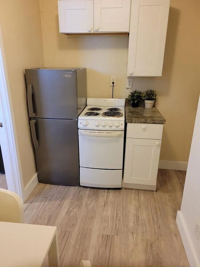 Building Photo - 1468 NE 118th St