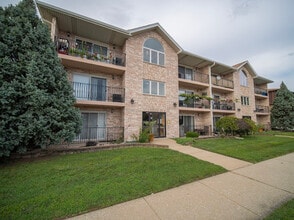 Building Photo - 5948 W 87th St