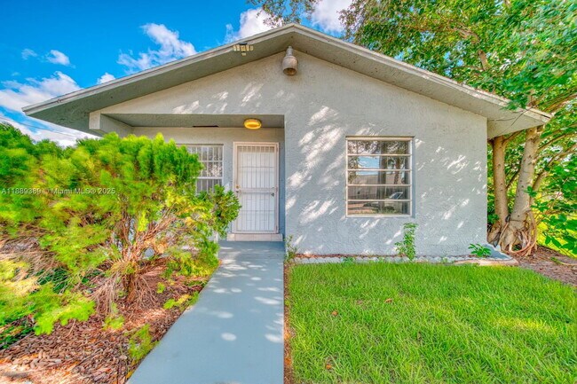 Foto del edificio - 757 NW 95th Terrace