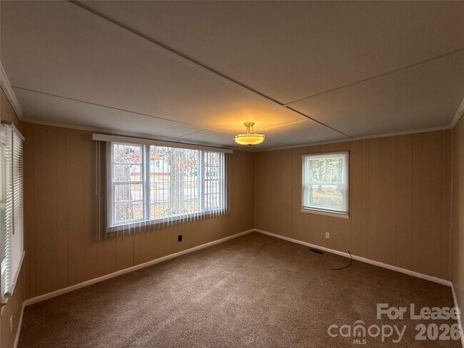 Foto del edificio - 3131 Seymour Dr