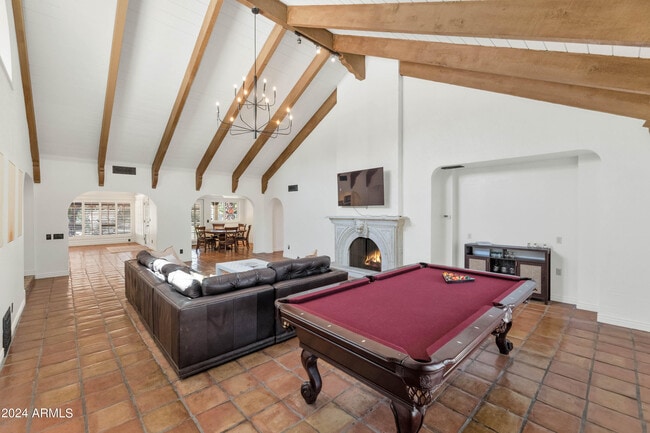 Foto del edificio - 8712 N 68th St