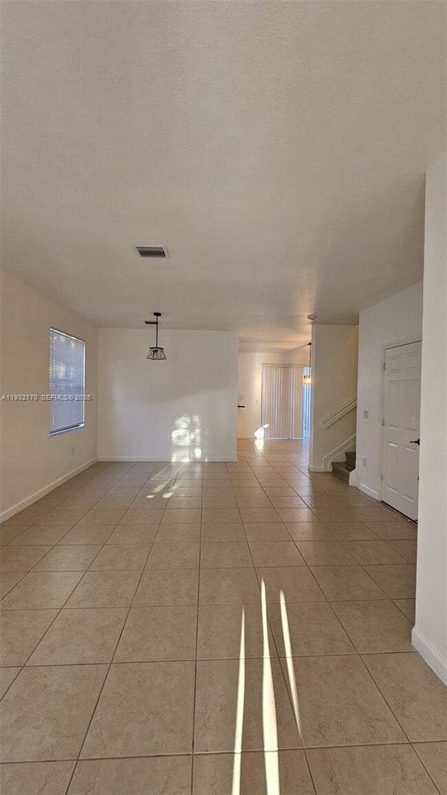 Foto del edificio - 8785 NW 116th Ct