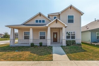 Building Photo - 200 Oldbridge Dr