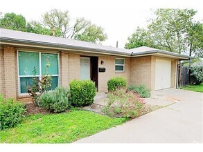 Building Photo - 2701 Sweeney Ln