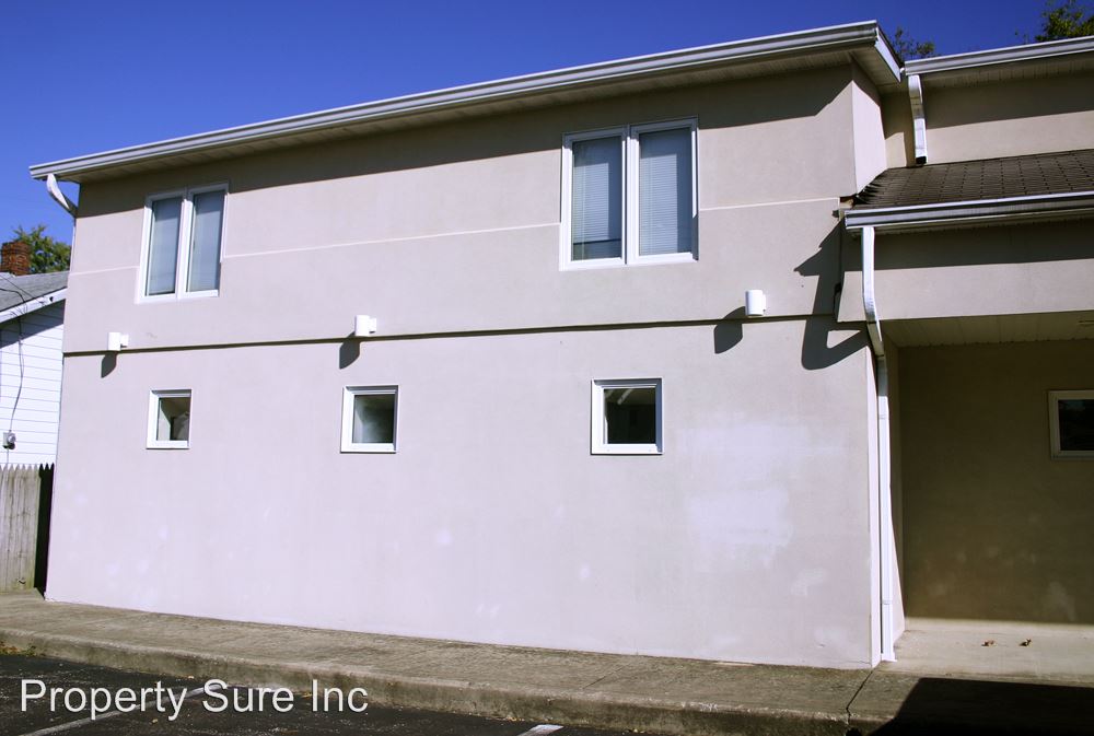 Foto principal - 2206 1/2 N St