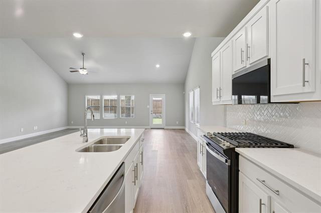 Foto del edificio - 6625 Vly Lk Ln