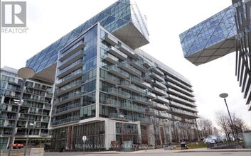 Building Photo - 39-739 Queens Quay E