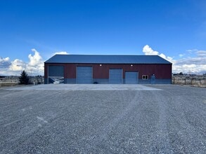 Building Photo - 844 1 Eye Dr