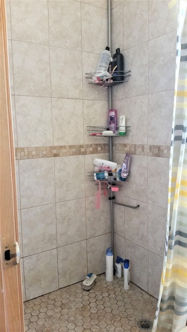 Nicely renovated 4 bed next to Porter Square and the Commuter Rail in Somerville! - Nicely renovated 4 bed next to Porter Square and the Commuter Rail in Somerville! House