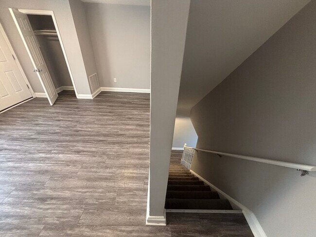Building Photo - 2 Bedrooms - 2 Bathrooms, 21234