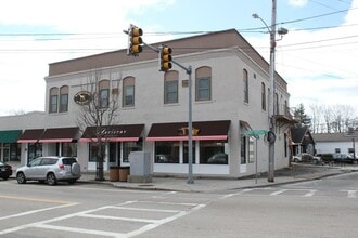 Building Photo - 18 E Central St