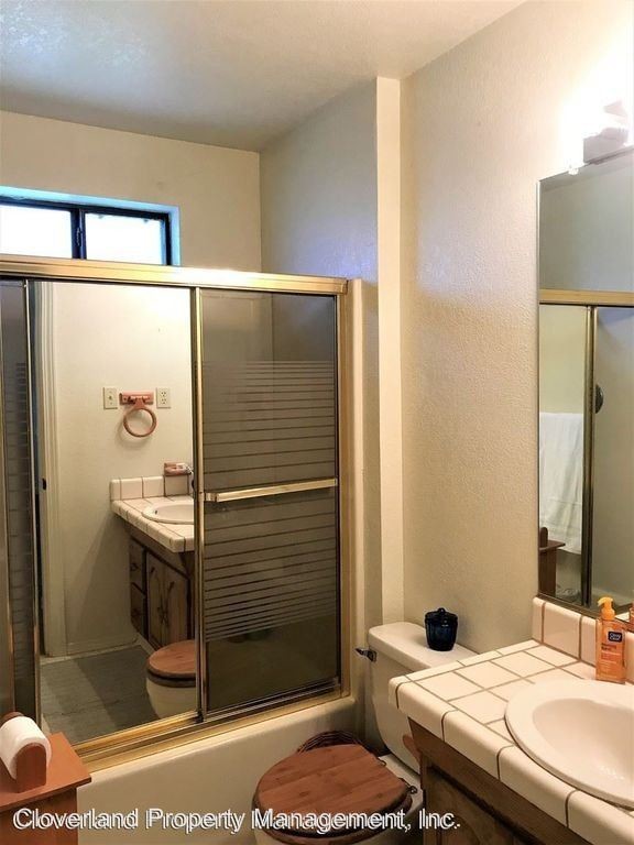 Building Photo - 4 br, 3 bath House - 552 Bret Harte Drive