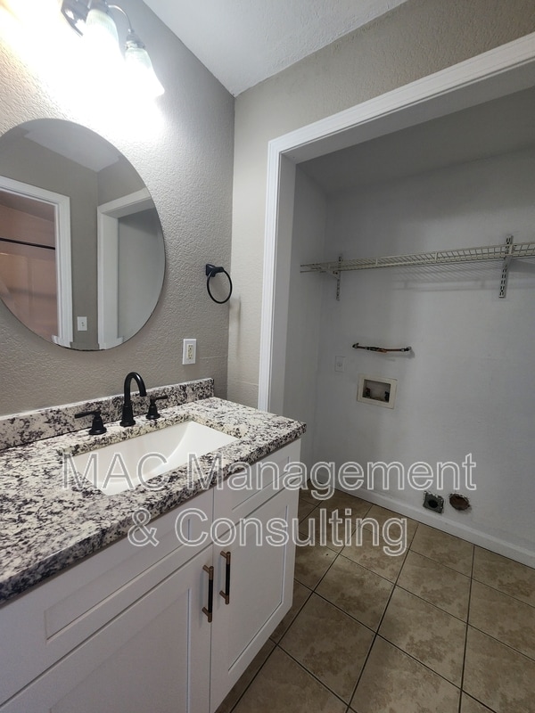 Building Photo - 1319 Autumn Ave