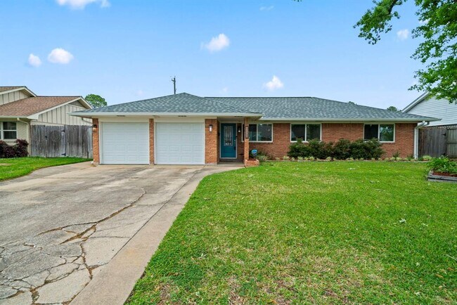 Building Photo - 2407 Willowby Dr