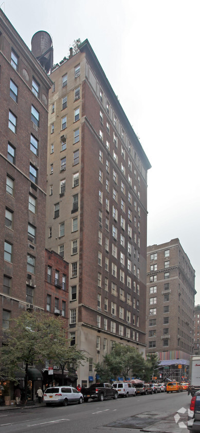 Building Photo - 141 E 72nd St