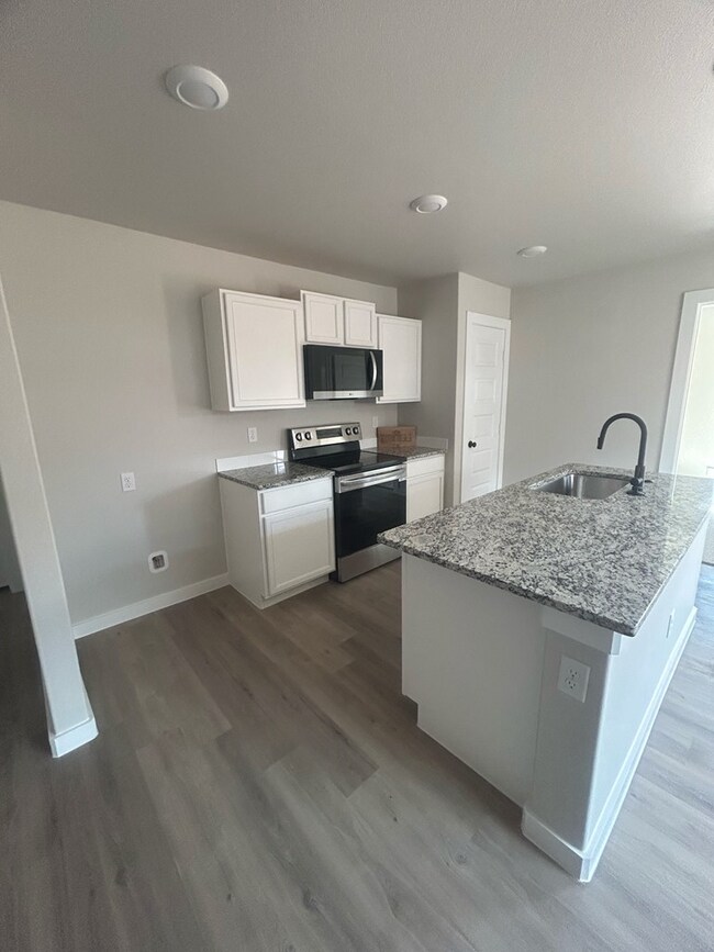 Building Photo - 10803 Bandana Dr