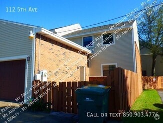 Building Photo - 112 5th Ave