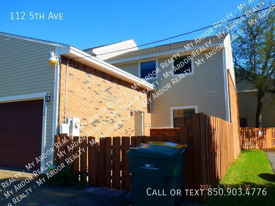 Primary Photo - 112 5th Ave