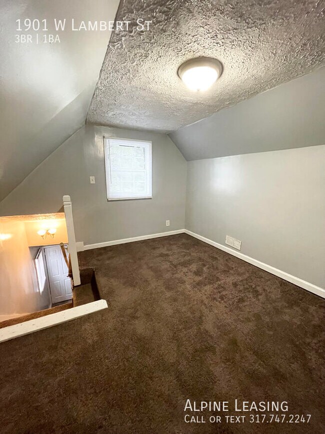 Foto del edificio - Great 3 bedroom 1 bath