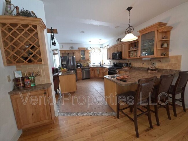 Foto del edificio - 1023 Packer Rd