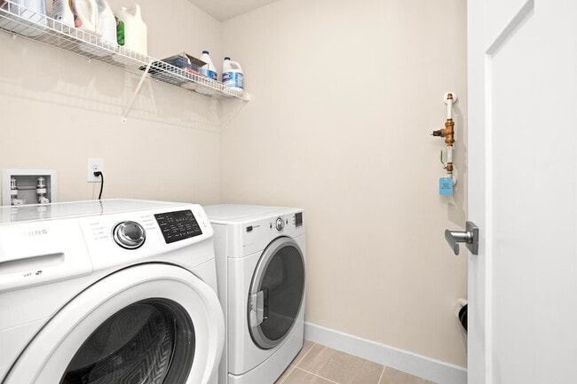 Photo - 8209 Warbler Wy House