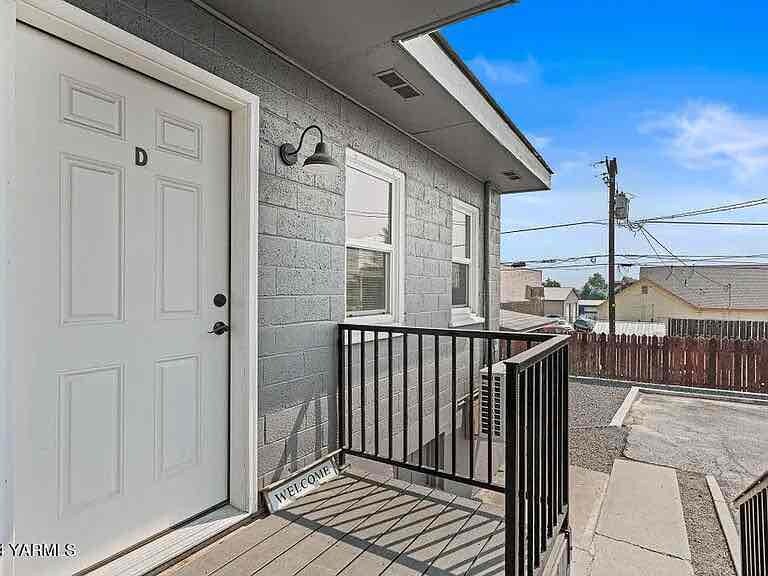 Primary Photo - 508 2nd Ave