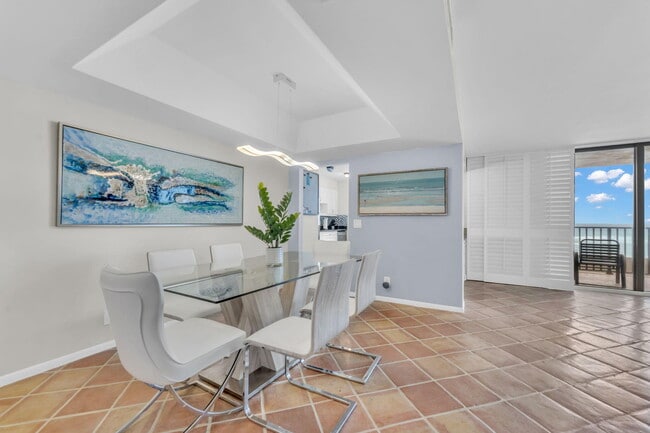 Foto del edificio - 3610 S Ocean Blvd