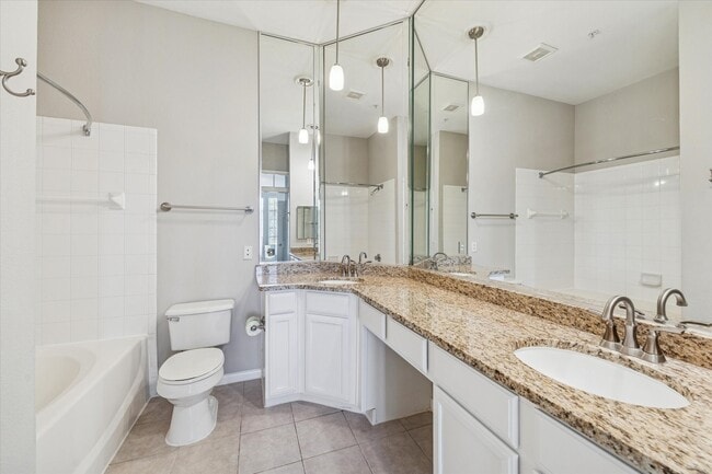 Building Photo - 5353 Memorial Dr