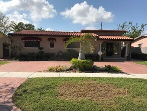 Building Photo - 6630 NW 38th Terrace