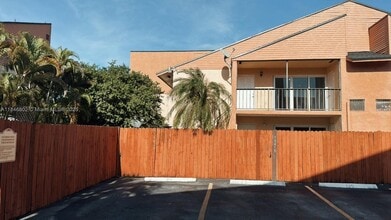 Building Photo - 15617 SW 86th Terrace