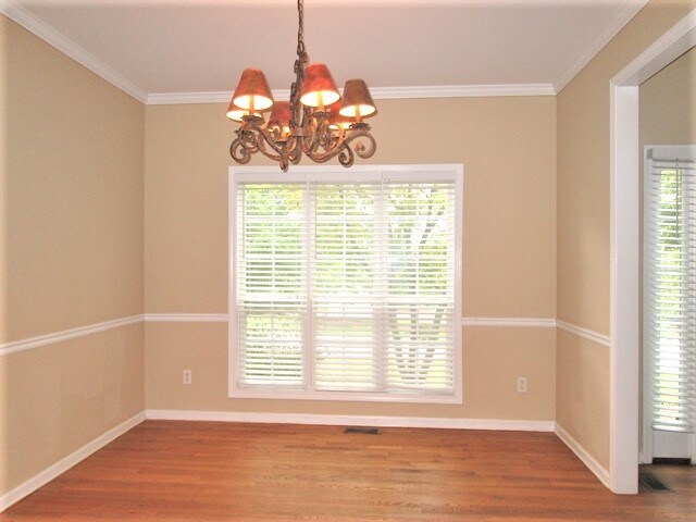 Foto del edificio - 2420 Queensboro Ln