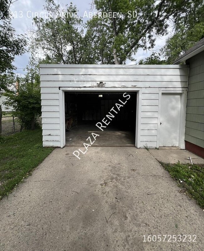 Building Photo - 211 N Washington St