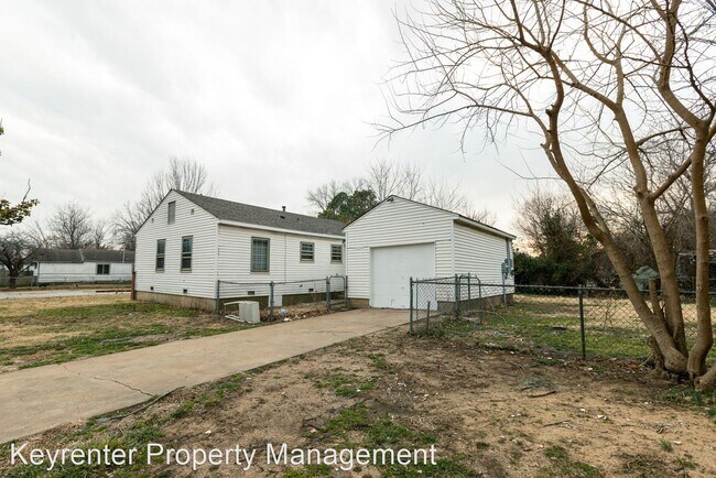 Building Photo - 3 br, 1 bath House - 7359 E Latimer Pl