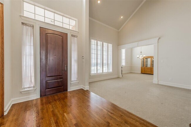 Building Photo - 4553 Meadow Ridge Dr