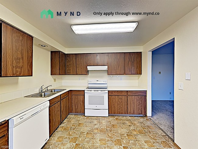 Building Photo - 2 br, 1 bath  - 1011 S 42nd Ave Apt A Apt A