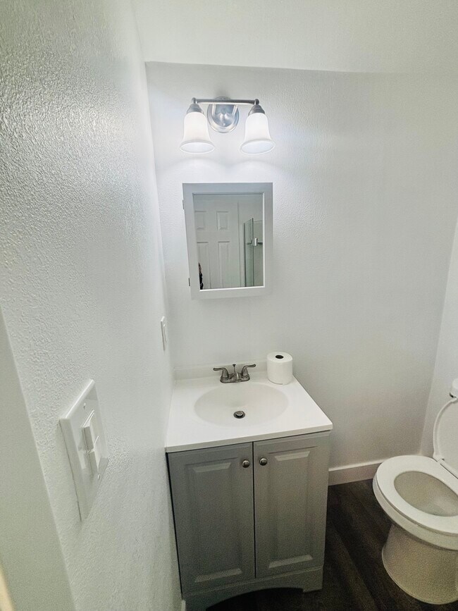 Foto del edificio - 152 W Tenth St