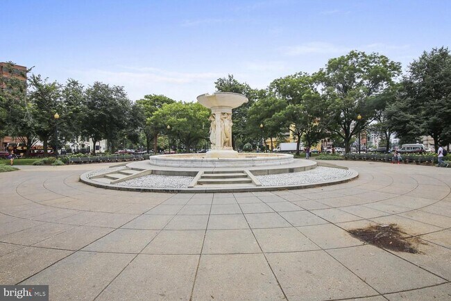 Foto del edificio - 1215 11th St NW