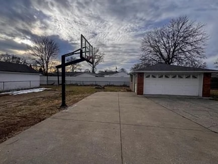 Photo - Upper Hunters House