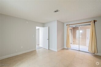 Building Photo - 832 Mantis Way