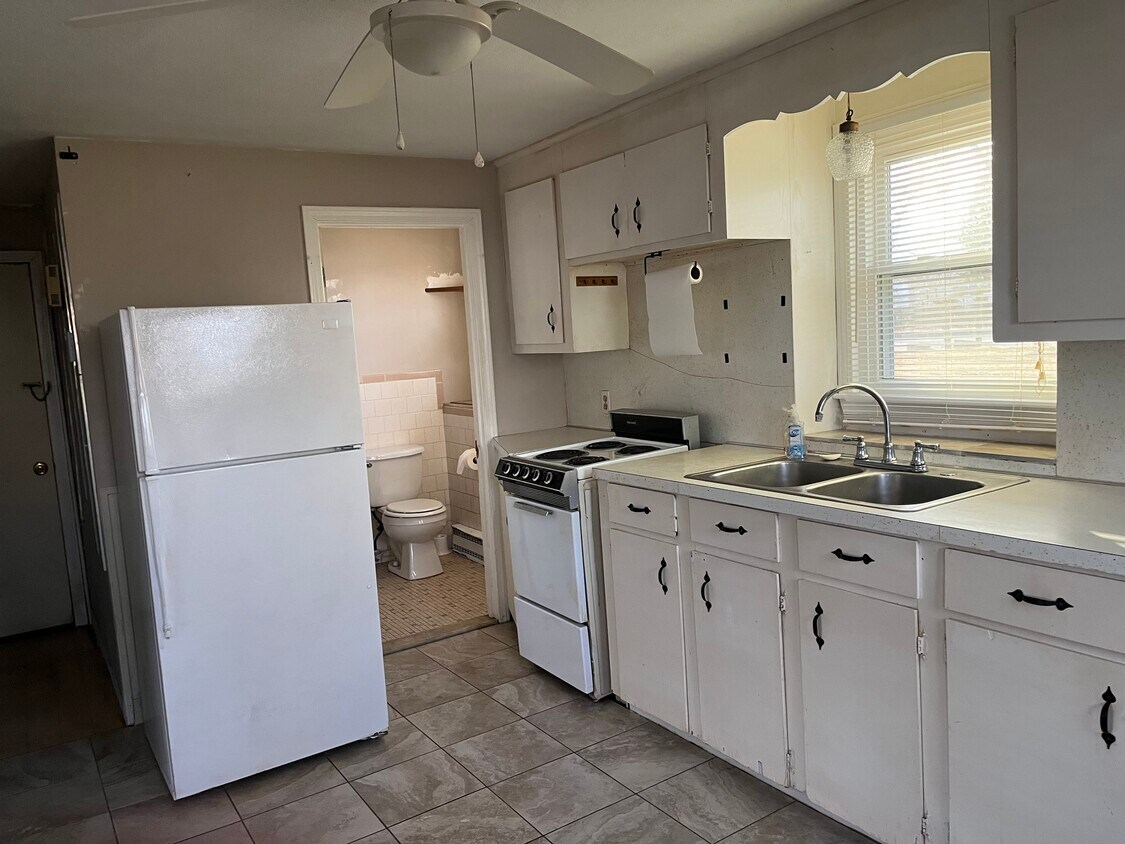 Foto del edificio - 136 Custer St