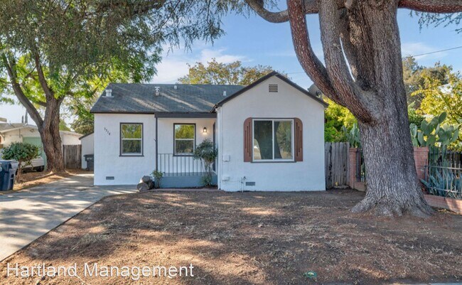 Building Photo - 2 br, 1 bath House - 3514 12th Ave