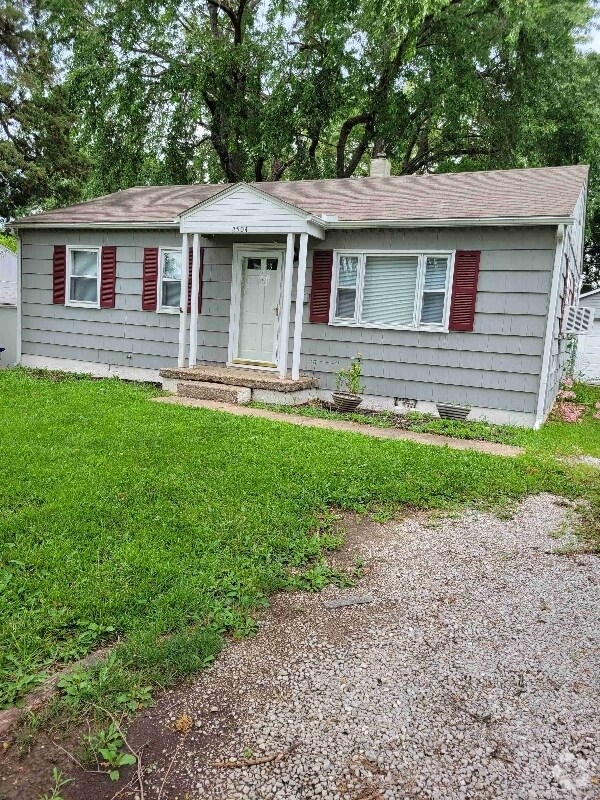 North Englewood Apartments under 2,000 Gladstone, MO 1 Rentals