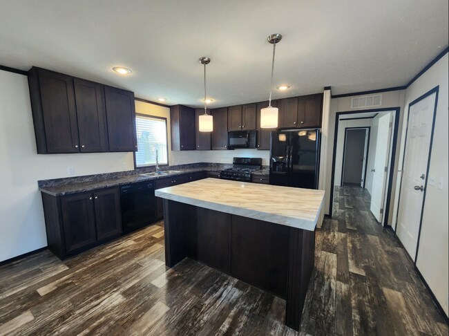 Building Photo - 3505 Cedar Loop