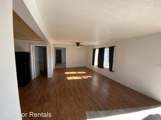 Building Photo - 3 br, 1 bath House - 305 West George Street