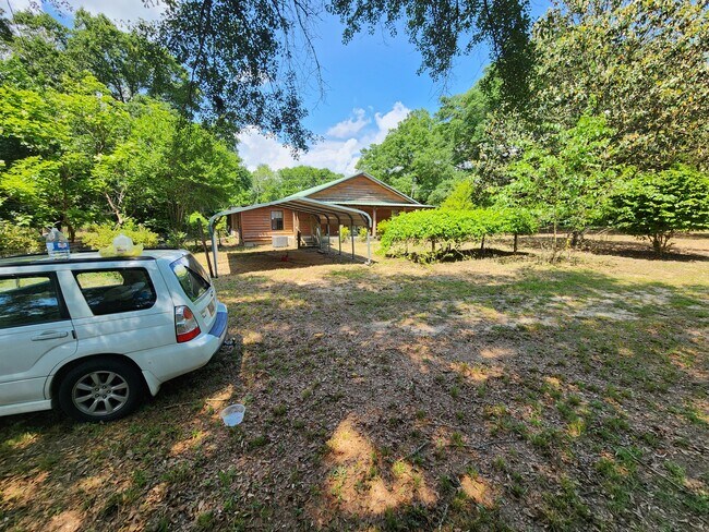 Building Photo - 3695 Iris Rd
